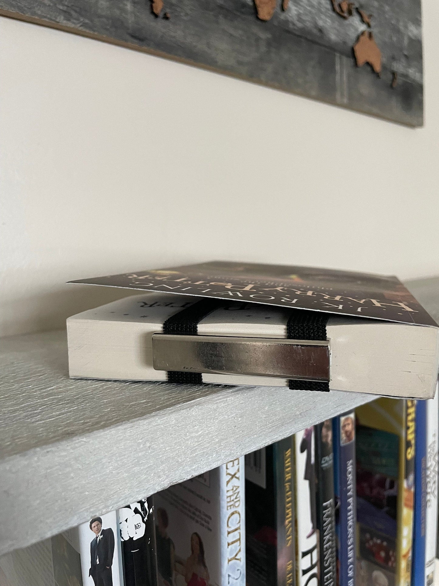 Magnetic Hanging Bookshelf Display