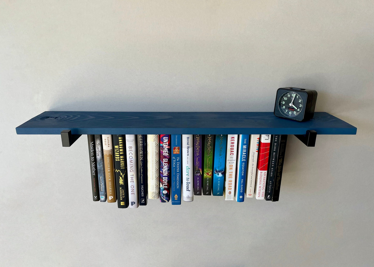 Vibrant Hanging Bookshelf