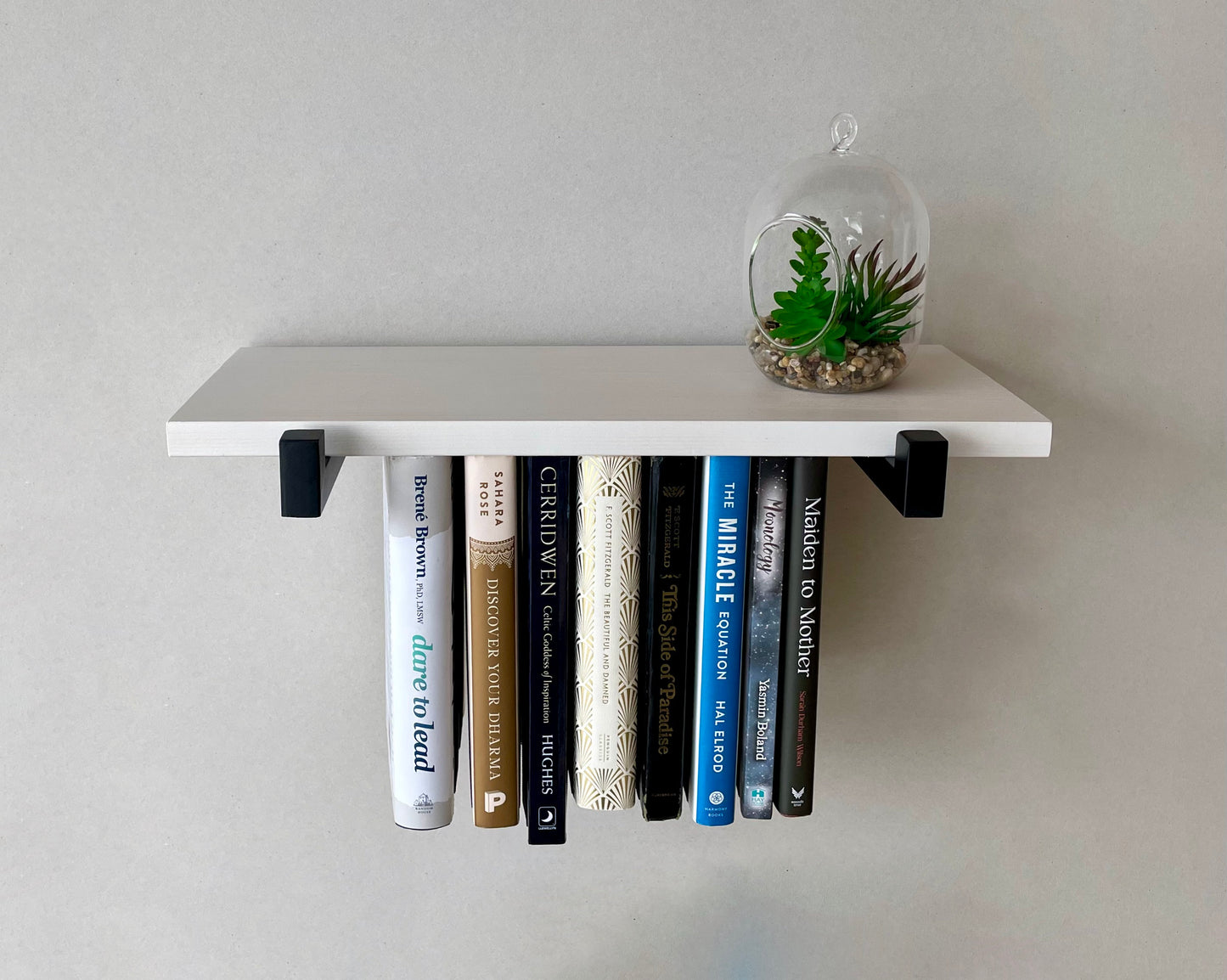 Mini Vibrant Hanging Bookshelf