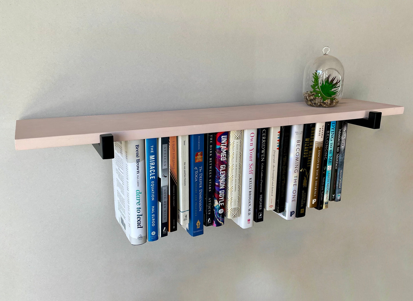 Vibrant Hanging Bookshelf