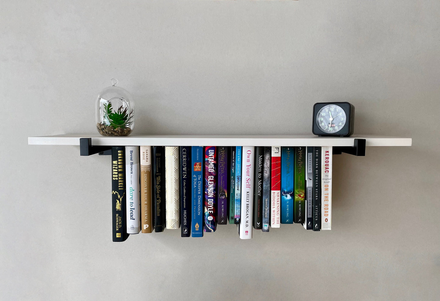 Vibrant Hanging Bookshelf