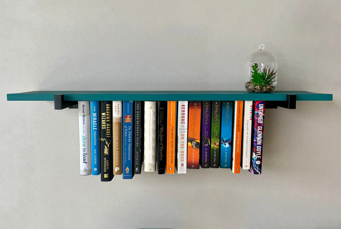 Vibrant Hanging Bookshelf